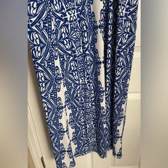 Bisou Bisou White Dress with Blue Accent and Gold Chain Neck - Picture 3 of 7